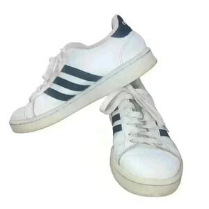 ADIDAS black and white lace up sneaker size 8